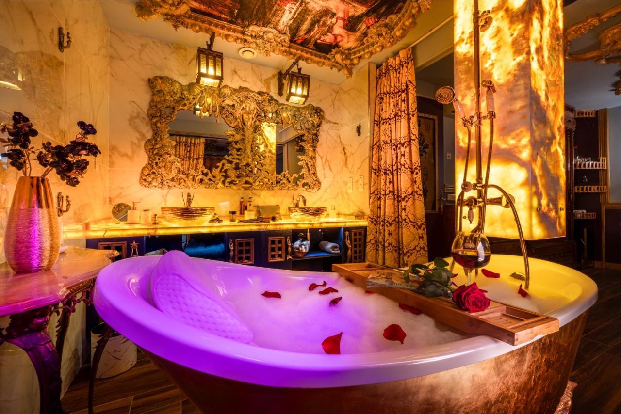 Hotel Pirates World Agde Exteriör bild